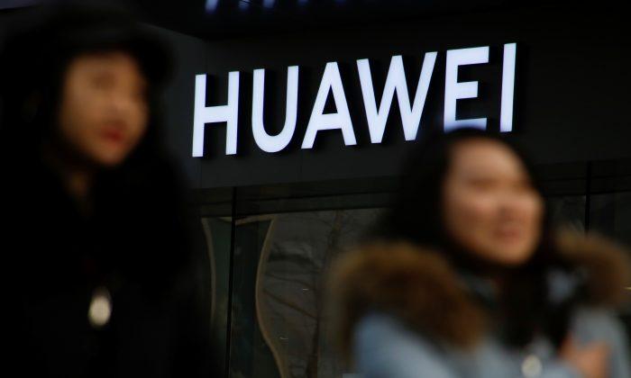 China’s Huawei Excluded from Czech Tax Tender After Security Warning