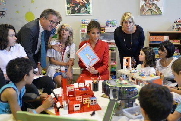 ©Getty Images | <a href="https://www.gettyimages.com/detail/news-photo/united-states-first-lady-melania-trump-speaks-with-children-news-photo/813700198">Aurelien Meunier</a>