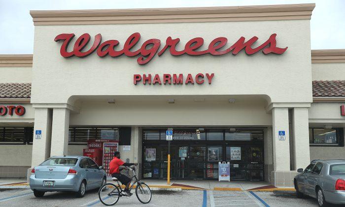 Staff From CVS, Walgreens Stores in US Start Pharmacy Walkout: Organizer