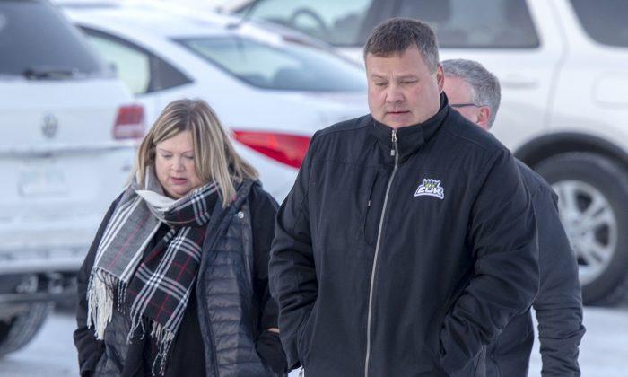 Father of Humboldt Bronco Player Got Apology in Tearful Meeting With Truck Driver