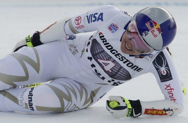 Lindsey Vonn grimaces in pain after getting to the finish area of the women's World Cup super-G ski race in St. Moritz, Switzerland, on Dec. 9, 2017. (Giovanni Auletta/AP Photo)
