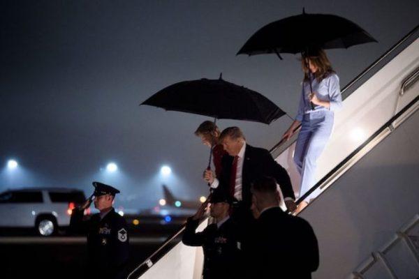 President Donald Trump arrives with Barron Trump and First Lady Melania Trump at Palm Beach International Airport in Palm Beach, Fla., on Feb. 1, 2019. (Brandan Smialowski/AFP/Getty Images)
