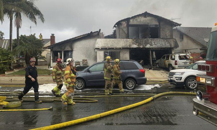 Plane Kills 2, Burns 2 After Hitting California House