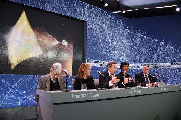 File photo showing Avi Loeb speaking at a press conference in New York City on April 12, 2016. (Bryan Bedder/Getty Images for Breakthrough Prize Foundation)