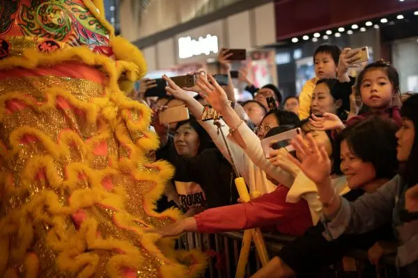 REPLAY: Hong Kong Night Parade Kicks Off Lunar New Year Celebrations
