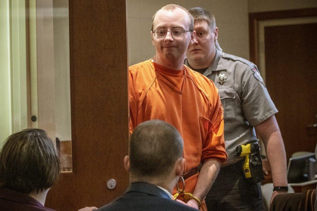 Father of Jayme Closs Kidnapper Apologizes for Abduction After Telling Son ‘I Love You’