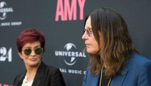 Television personality Sharon Osbourne (L) and musician Ozzy Osbourne in Hollywood, California, on June 25, 2015. (Michael Buckner/Getty Images)