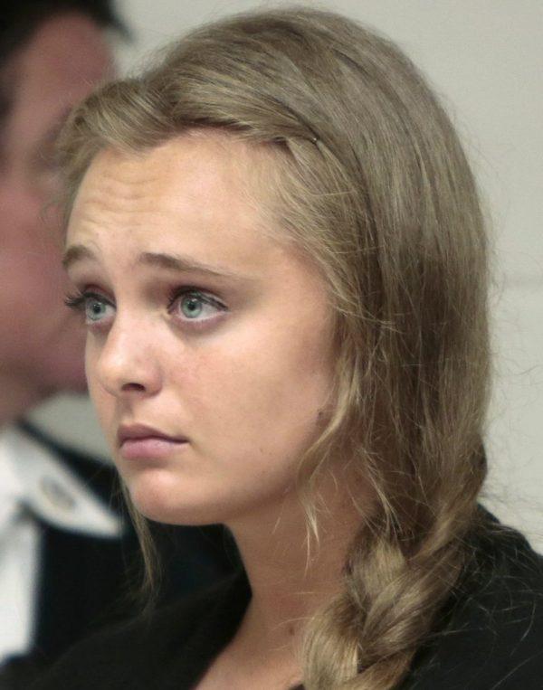 Michelle Carter listens to defense attorney Joseph P. Cataldo argue for an involuntary manslaughter charge against her to be dismissed at Juvenile Court in New Bedford, Mass., on Aug. 24, 2015. (Peter Pereira/Standard Times via AP)