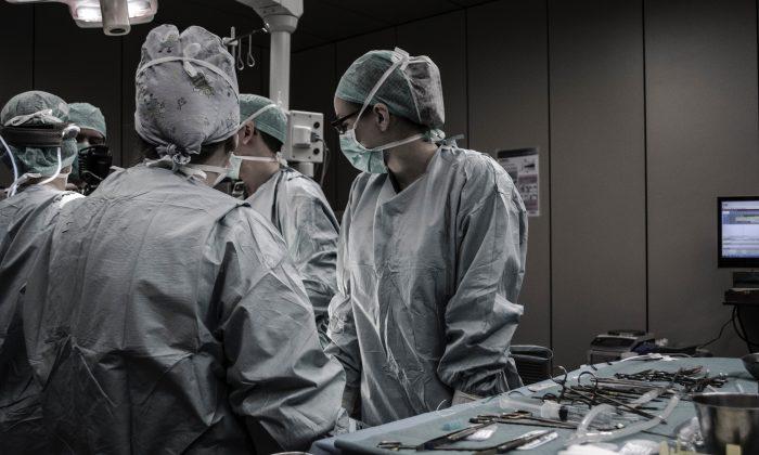 Whose Hearts, Livers and Lungs Are Transplanted in China?