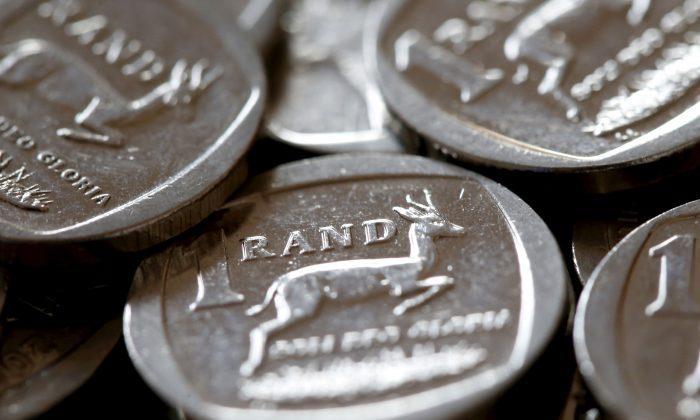 South Africa’s Rand to Shed Half Its 2019 Gains in a Year: Reuters Poll