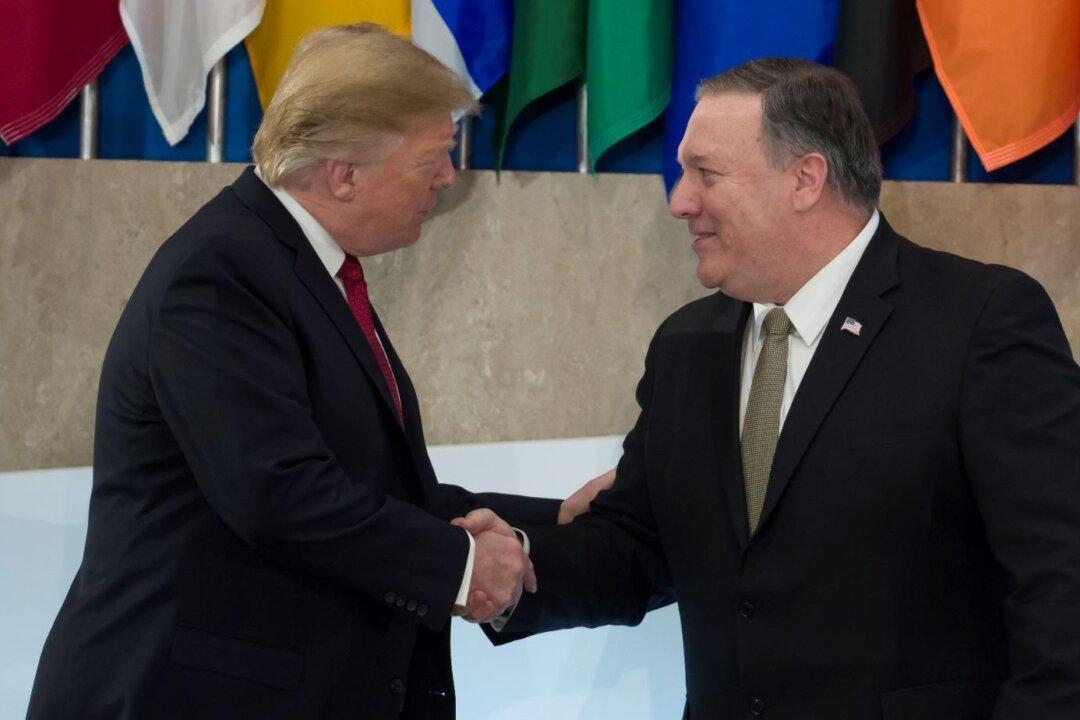 Trump Predicts Full Defeat of ISIS in Iraq, Syria by Next Week