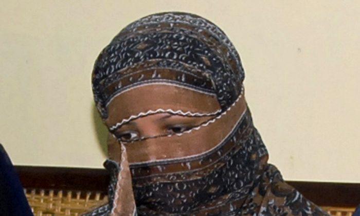 Woman Acquitted of Blasphemy Still Can’t Leave Pakistan