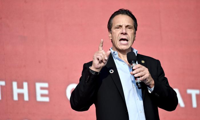 New York Governor Blames State Budget Shortfall on Republicans in Congress