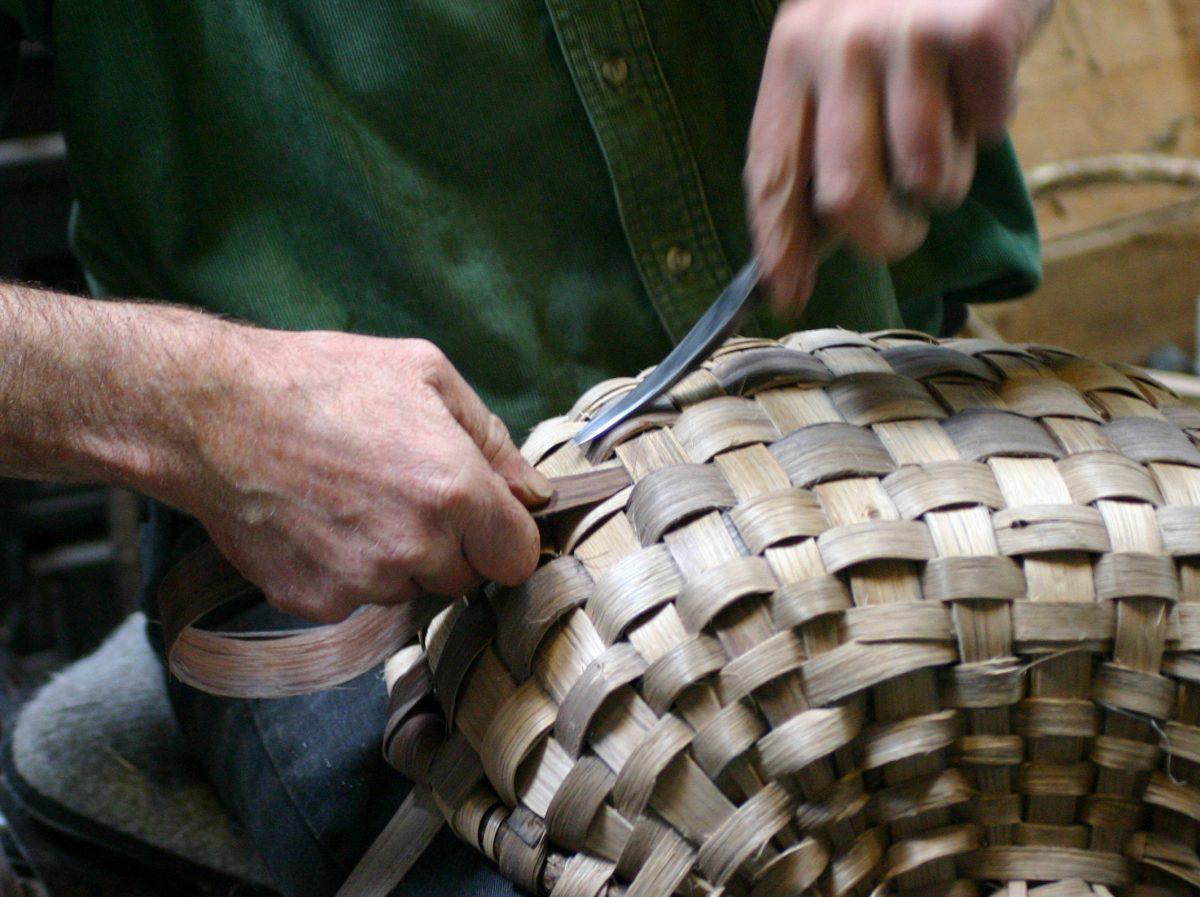 Weaving an oak swill basket. (Robin Wood)