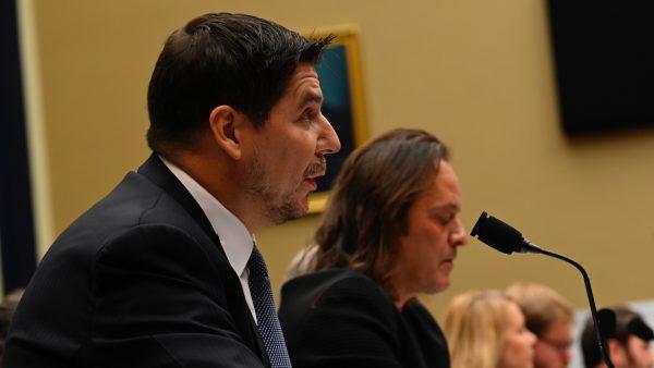 Sprint Executive Chairman Marcelo Claure and T-Mobile US CEO John Legere testify before a U.S. House Committee on Energy and Commerce Subcommittee hearing in Washington, on Feb. 13, 2019. (Erin Scott/Reuters)