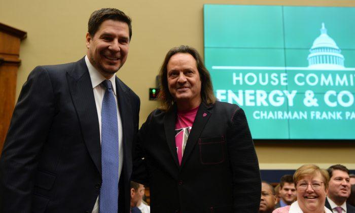 T-Mobile CEO John Legere Defends Sprint Deal in Congress