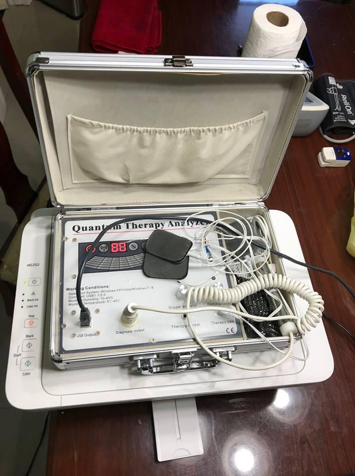The machine that Onelio Hipolit-Gonzalez used to test an undercover detective posing as a patient, which Hipolit-Gonzalez said could test "everything." (Hernando County Sheriff's Office)