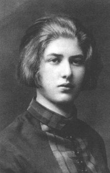 Lydia Chukovskaya in 1926. (KateSharpleyLibrary.net)