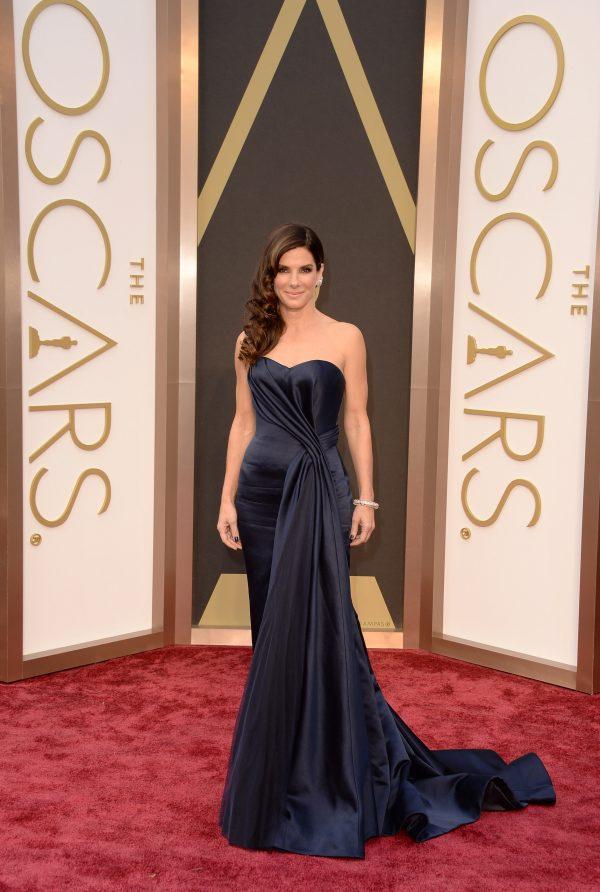 ©Getty Images | <a href="https://www.gettyimages.com/detail/news-photo/actress-sandra-bullock-attends-the-oscars-held-at-hollywood-news-photo/476215619">Jason Merritt</a>