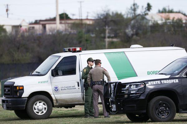 US Border Patrol: Crash Killing 7 Resulted From Human Smuggling Attempt in Texas