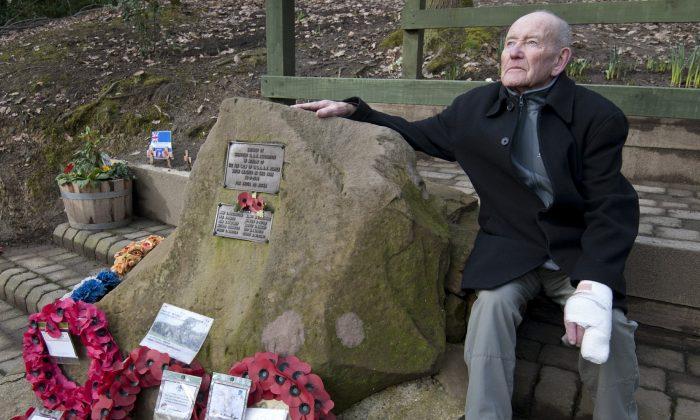 Flypast Honors US Bomber Crew Who Died Saving British Kids