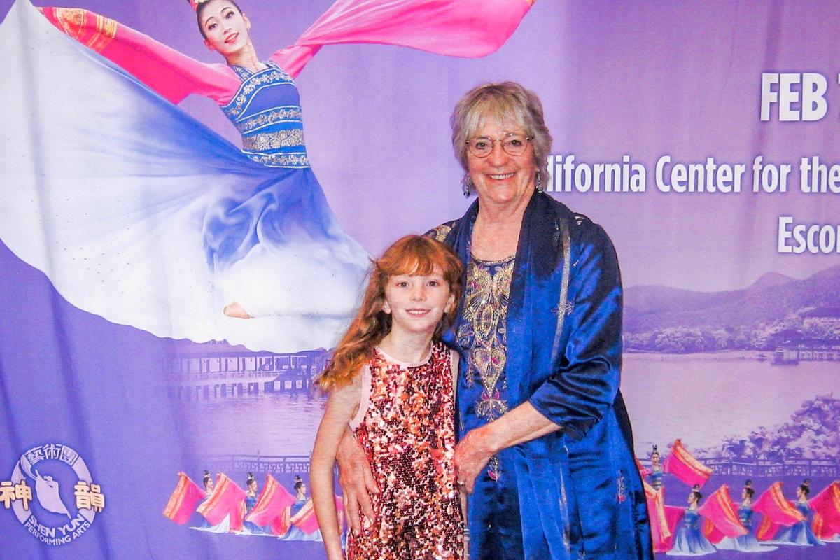 'I would stand on a street corner and encourage people to come see' Shen Yun