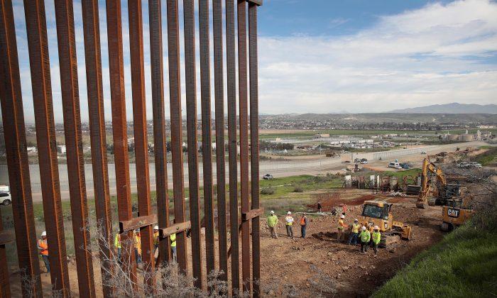 30-foot Border Wall Begins Construction In California