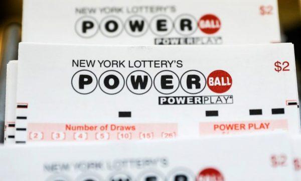 New York Lottery Powerball tickets are displayed in a store in N.Y.C., on Aug 22, 2017. (Brendan McDermid/Reuters)