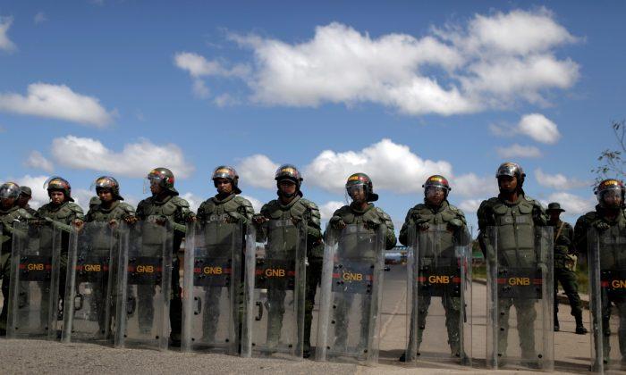 Venezuelan Troops Kill One in First Bloodshed Linked to Aid Entry