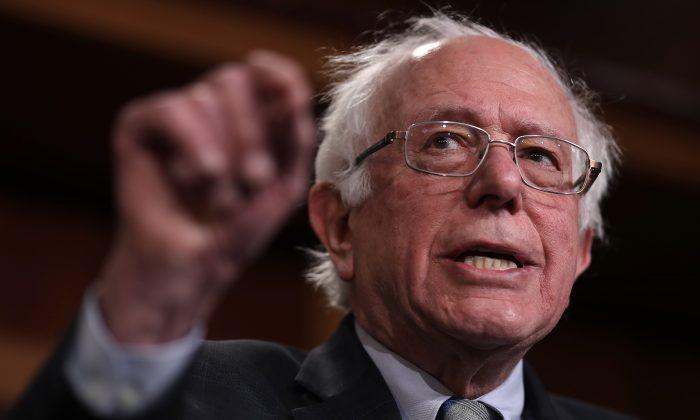 Socialist Sen. Bernie Sanders Refuses to Call for Venezuela’s Nicolás Maduro to Step Down