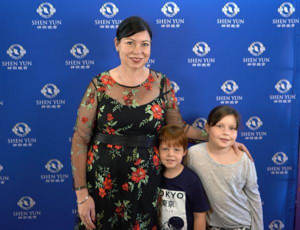 Mining investor relations manager Donna Whittaker (L) saw Shen Yun with her children at Perth's Regal Theatre, Western Australia, on Feb. 22, 2019. (Victor Bernal/NTD Television)