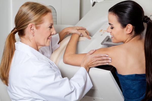 Mammography (Tyler Olson/Shutterstock)