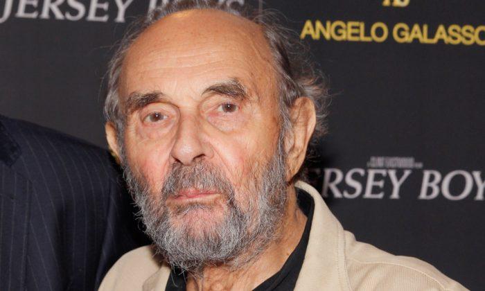 Stanley Donen, Director of ‘Singin’ in the Rain,′ Dies at 94