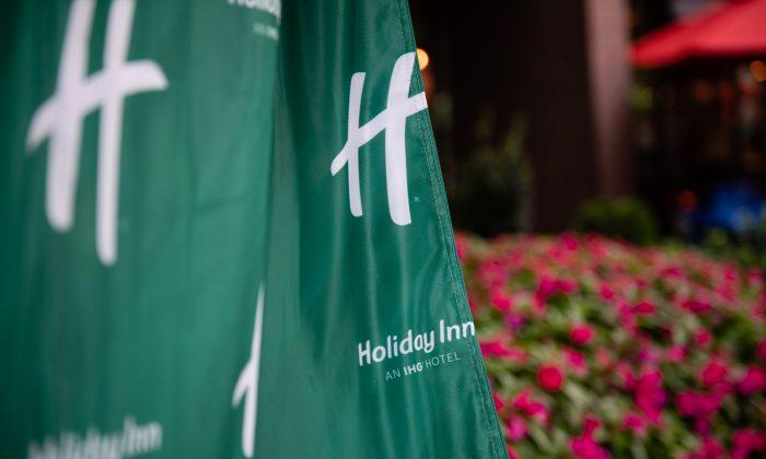 Man Shares His Plan to Spend ‘Golden Years’ in Holiday Inn Instead of Nursing Home