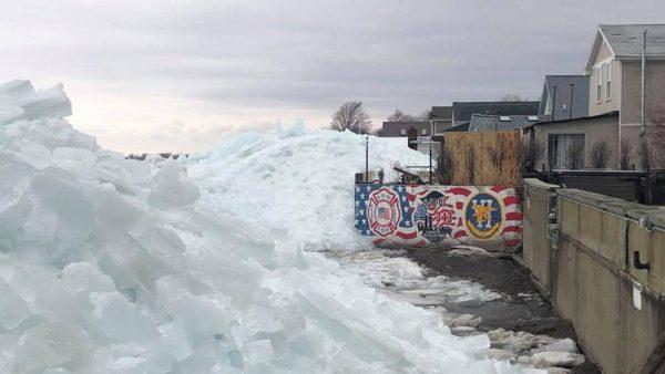 Large amounts of ice could be seen along Lake Hoover in New York's Lake Erie ((Town of Hamburg Emergency Services))