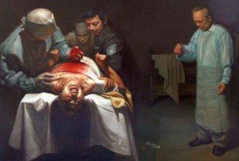 "Organ Crimes," an oil painting by Xiqiang Dong depicting the seizure of organs from a living Falun Dafa practitioner in China. (Courtesy of Xiqiang Dong.)