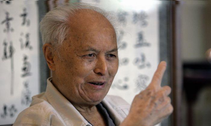 Chinese Regime Stays Silent on Funeral for Former Mao Secretary