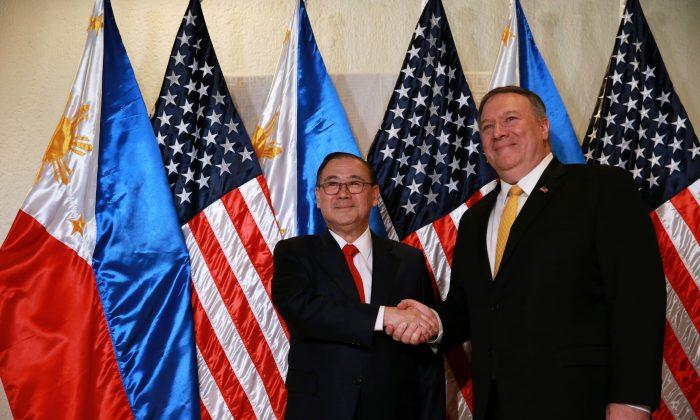 Pompeo Assures Philippines of US Protection in Event of Sea Conflict With China