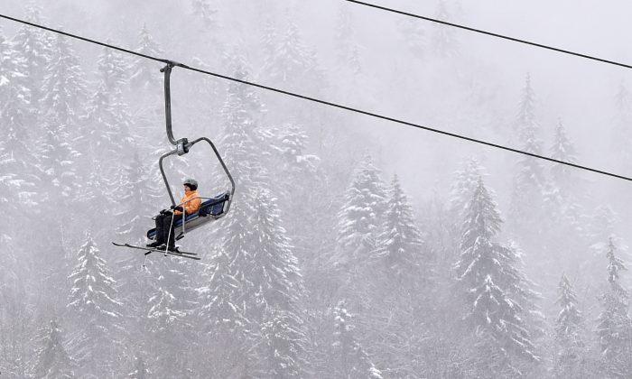 Quick-Thinking Teenagers Rescue 8-Eight-Year-Old Dangling From Ski Chair