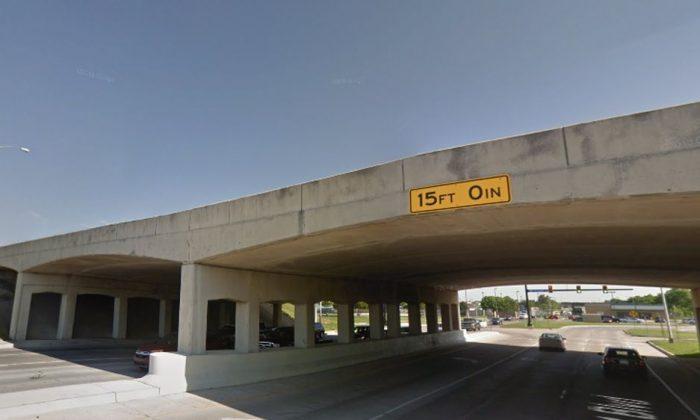 Two Officers Spent Three Hours on an Overpass Convincing a Man Not to Jump