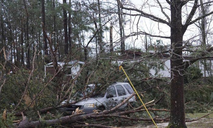 Searches Resume After Tornado Kills 23 in Alabama