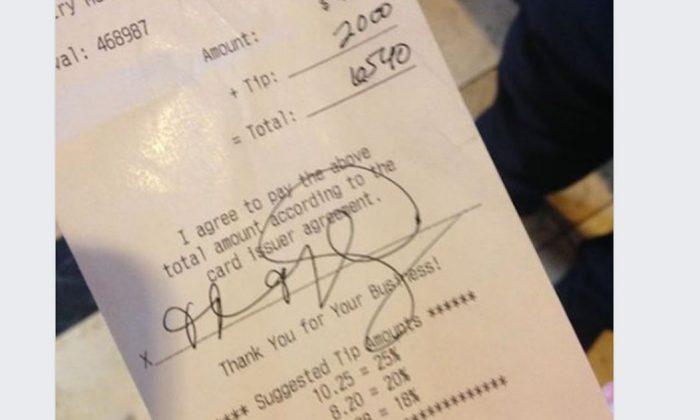Woman Finds Tip Amount Changed on Her Restaurant Receipt