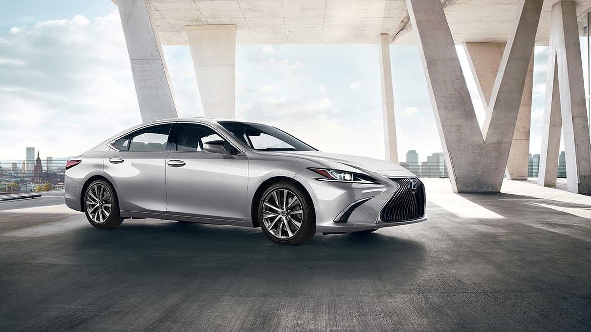 2019 Lexus ES 300h Ultra Luxury