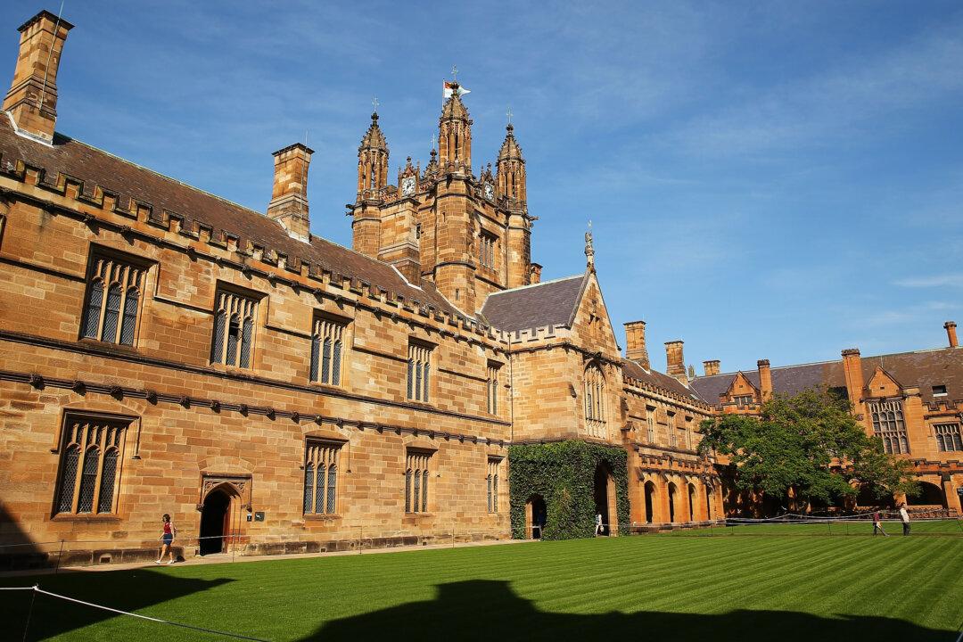 Vaccinated International Students to Return to New South Wales by 2022