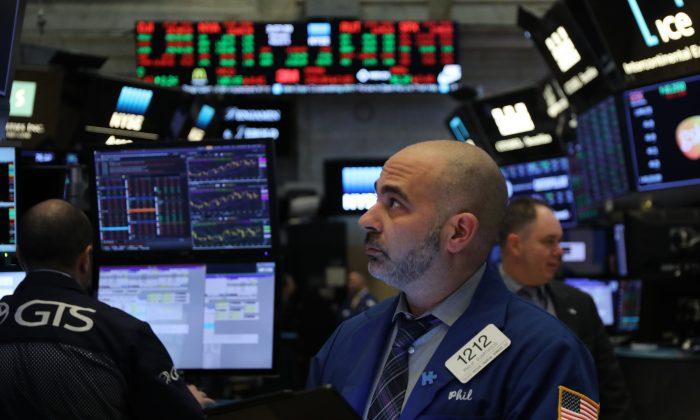 Wall Street Futures Drop in Early Trading on June 22, Investors Fear Looming Recession