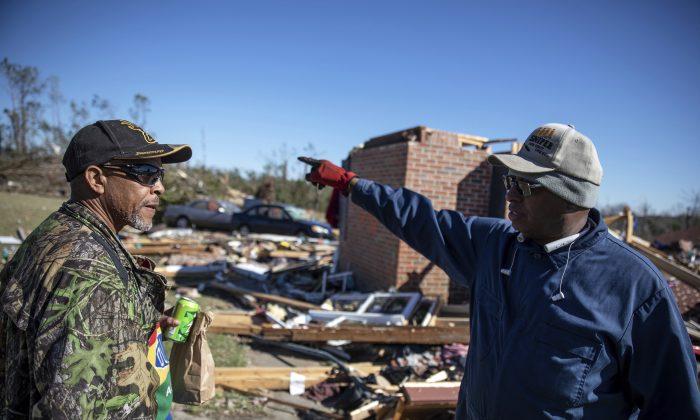 Monster Twister Takes 10 Relatives From 1 Alabama Family