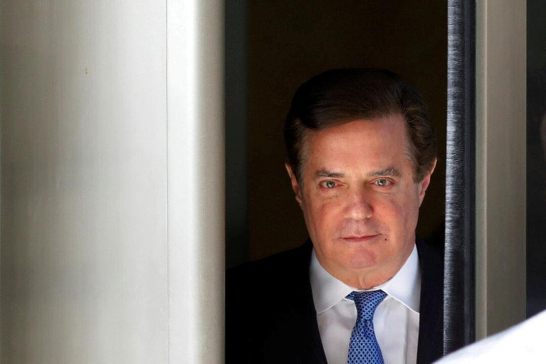 Judge Defies Mueller, Hands Manafort Lenient Sentence
