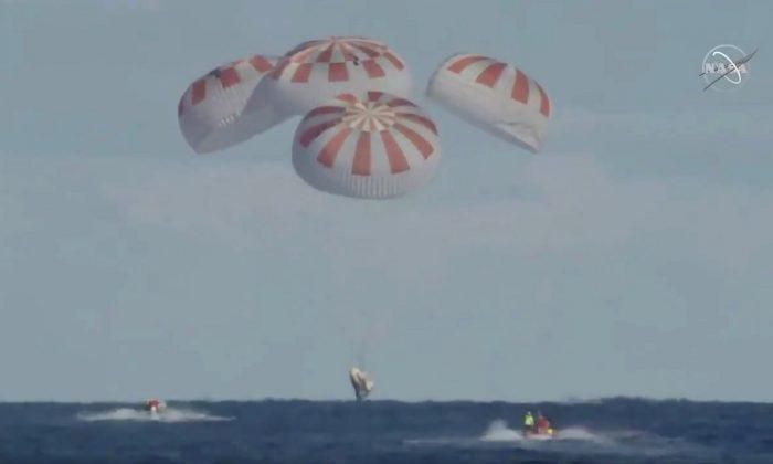 Elon Musk’s SpaceX Capsule Splashes Down Off Florida Coast