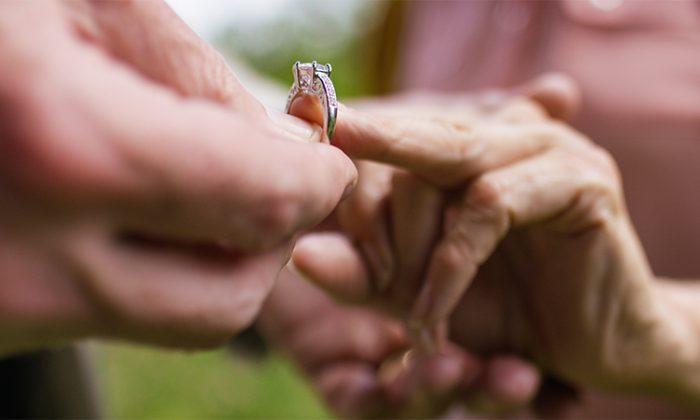 Husband Proposes to Sick Wife for Second Time in 63 Years: ‘We Can’t Really Stay Apart’
