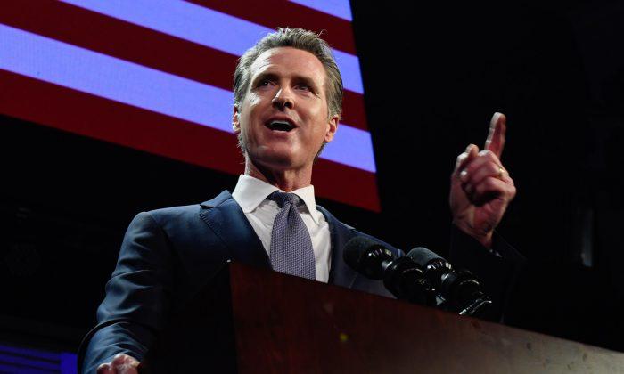 California Governor Declares There’s No ‘National Emergency’ in Border Town With a Wall